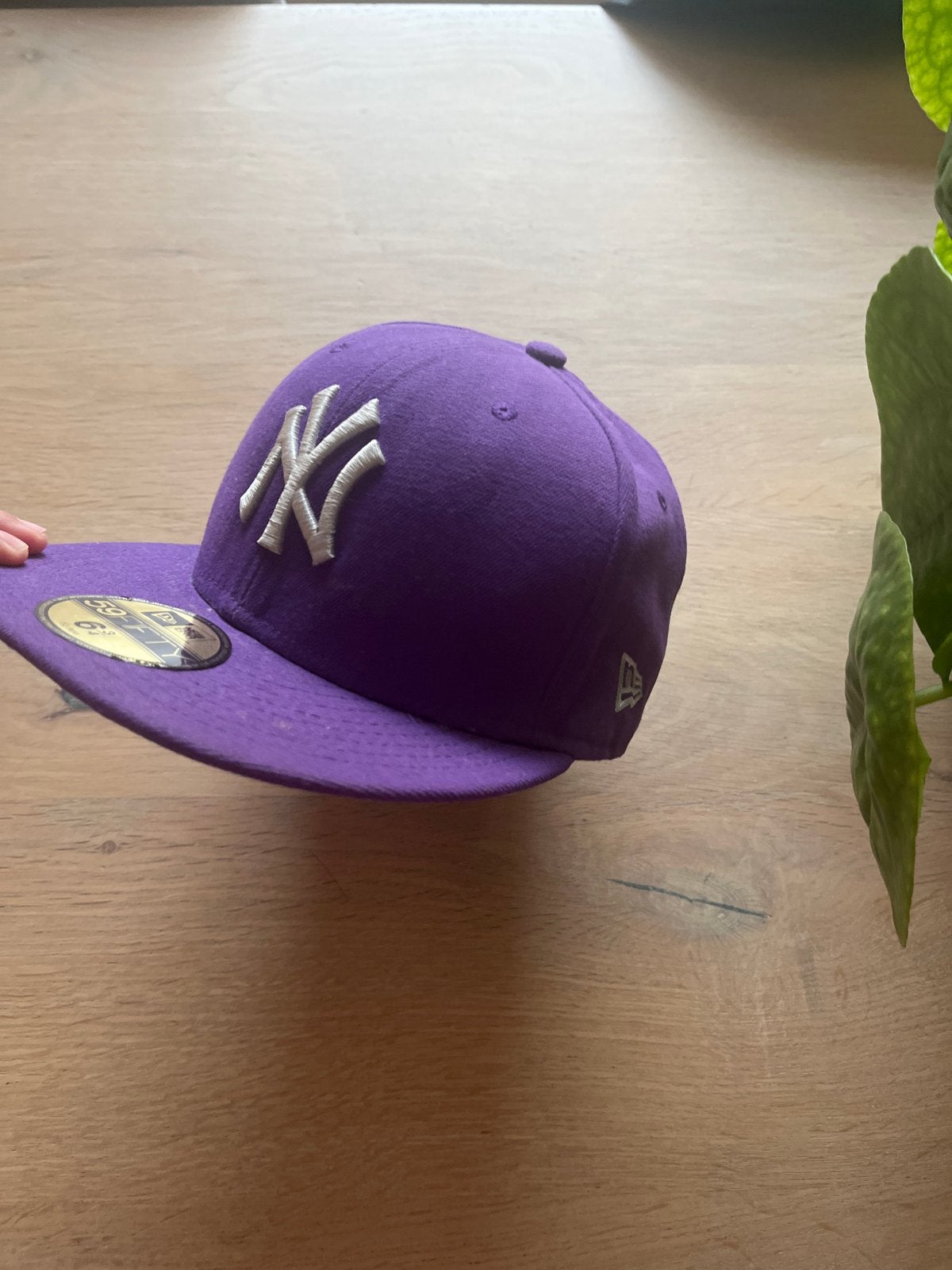 New Era NY Yankees 59Fifty Cap - Paars, Ophalen of Verzenden, Zo goed als nieuw, Pet