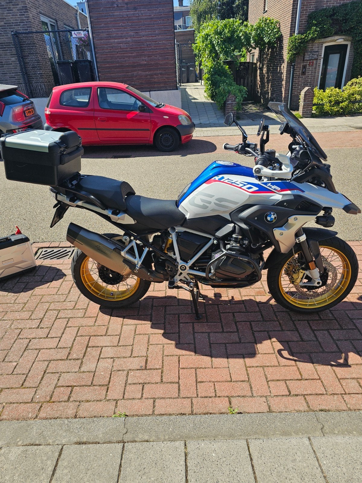 BMW R 1250 GS HP - Top Enduro met Koffers en Akrapovic, 2 cilinders, Gebruikt, Particulier, Meer dan 35 kW
