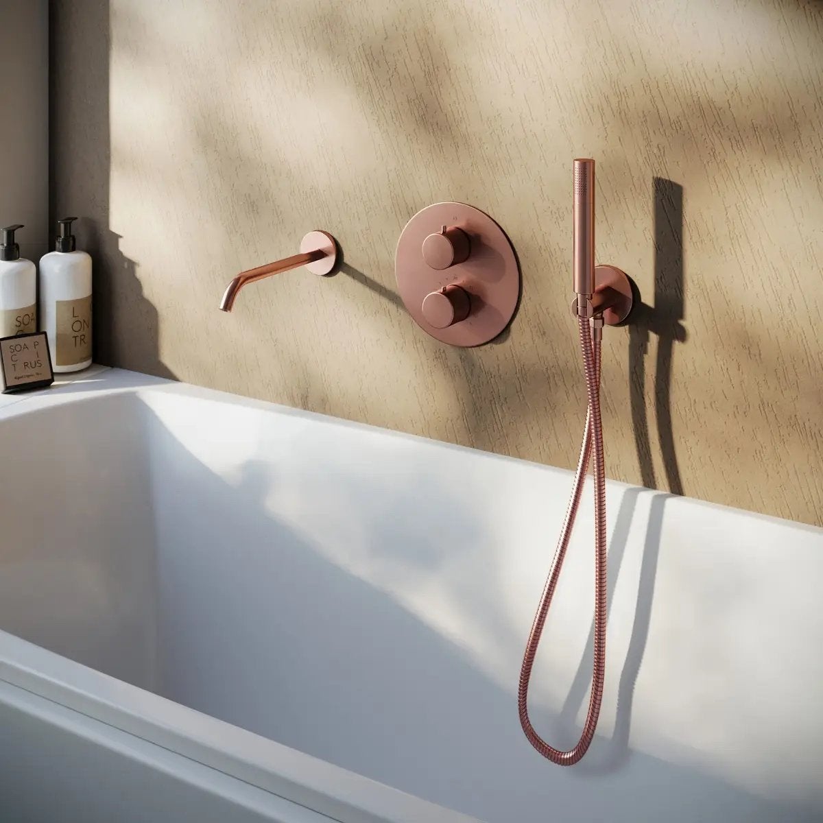 Gloednieuw: Copper Inbouw Badkraan Rond Geborsteld Koper, Ophalen of Verzenden, Nieuw, Koper, Kraan