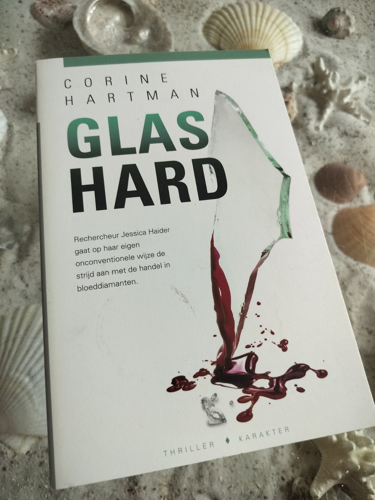 Corine Hartman - Glashard, Gelezen, Corine Hartman, Ophalen of Verzenden