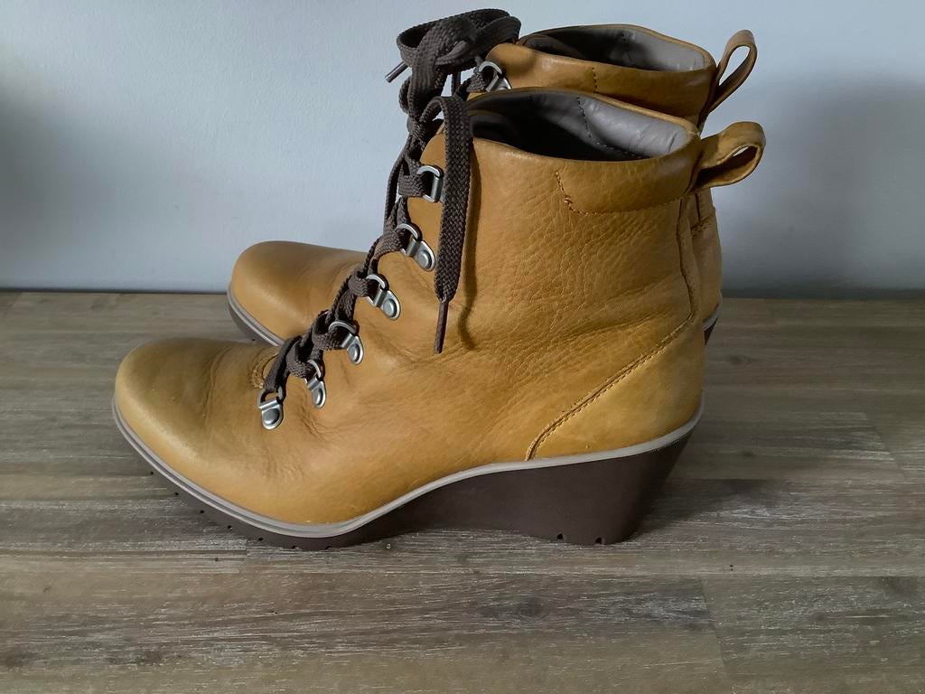 Ecco enkellaarzen maat 39, Kleding | Dames, Schoenen, Geel, Lage of Enkellaarzen, Ophalen of Verzenden, Zo goed als nieuw