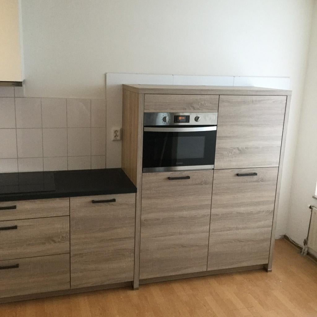 Mooie inbouwkeuken met oven en inductiekookplaat, Ophalen, Zo goed als nieuw