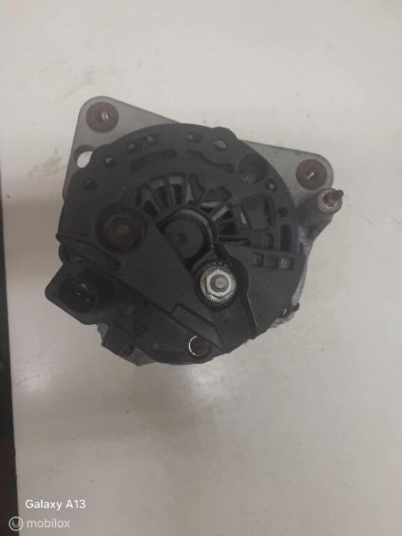 Dynamo Volkswagen Polo 037903025L, Gebruikt, Ophalen of Verzenden