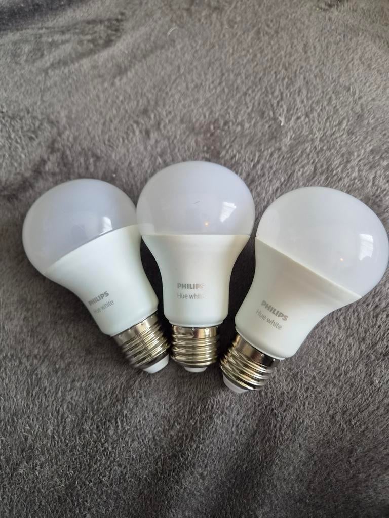 Philips Hue White E27 LED Lampen (3 stuks), Huis en Inrichting, Lampen | Losse lampen, Led-lamp, 60 watt of meer, Zo goed als nieuw