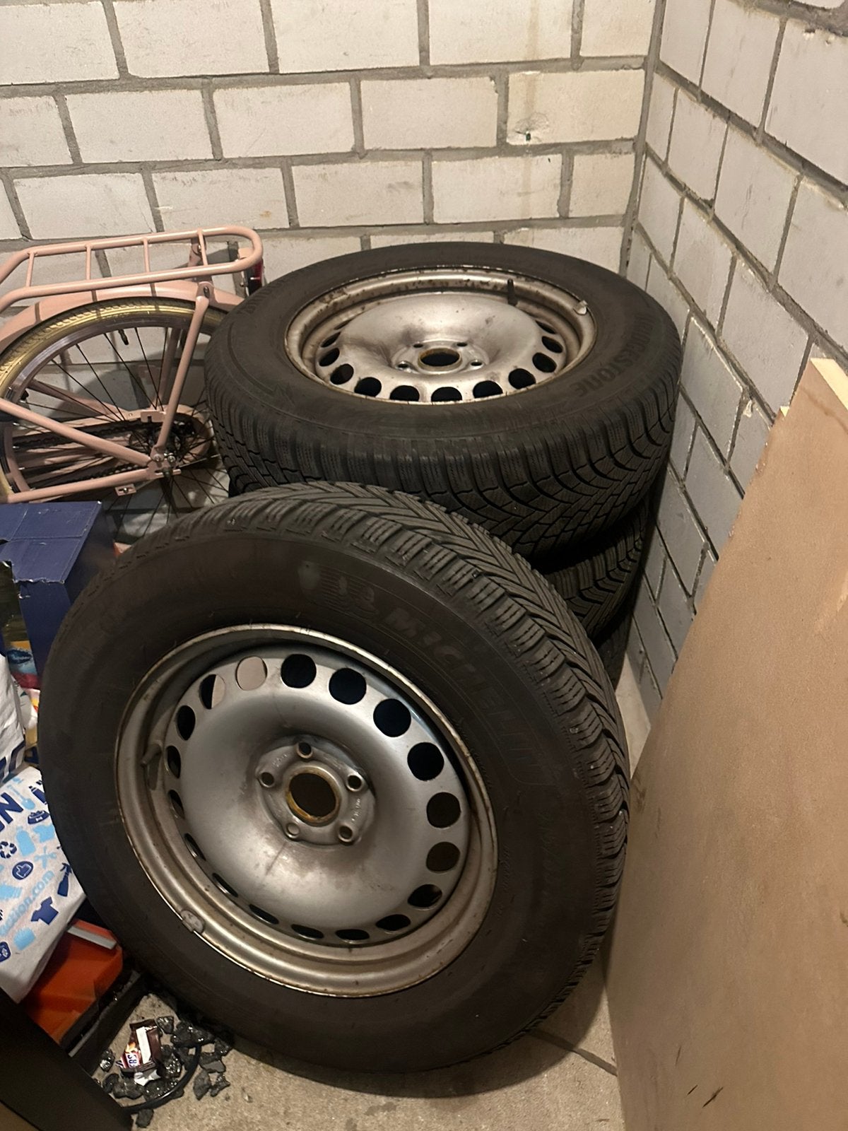 Banden met velg machine  215/65R16 98H profiel diepte 7mm, Ophalen, Zo goed als nieuw
