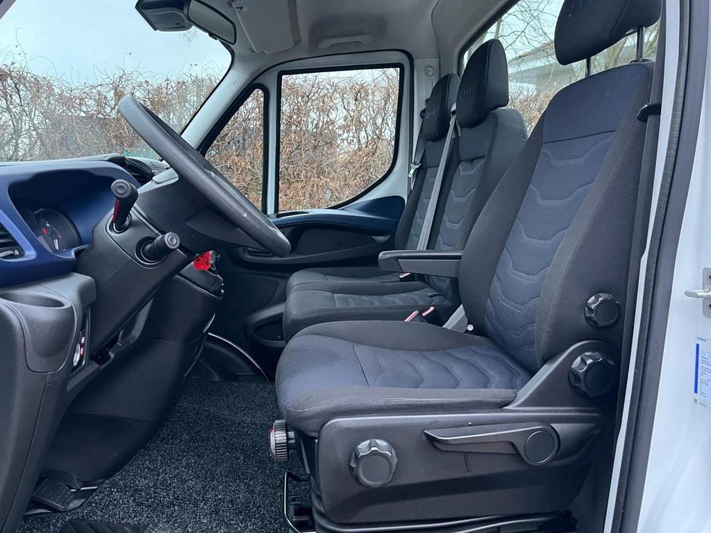Iveco Daily 40C18 3.0 Automaat 9.3 TON BE Trekker Euro 6, Auto's, Automaat, 1940 kg, Gebruikt, 4 cilinders