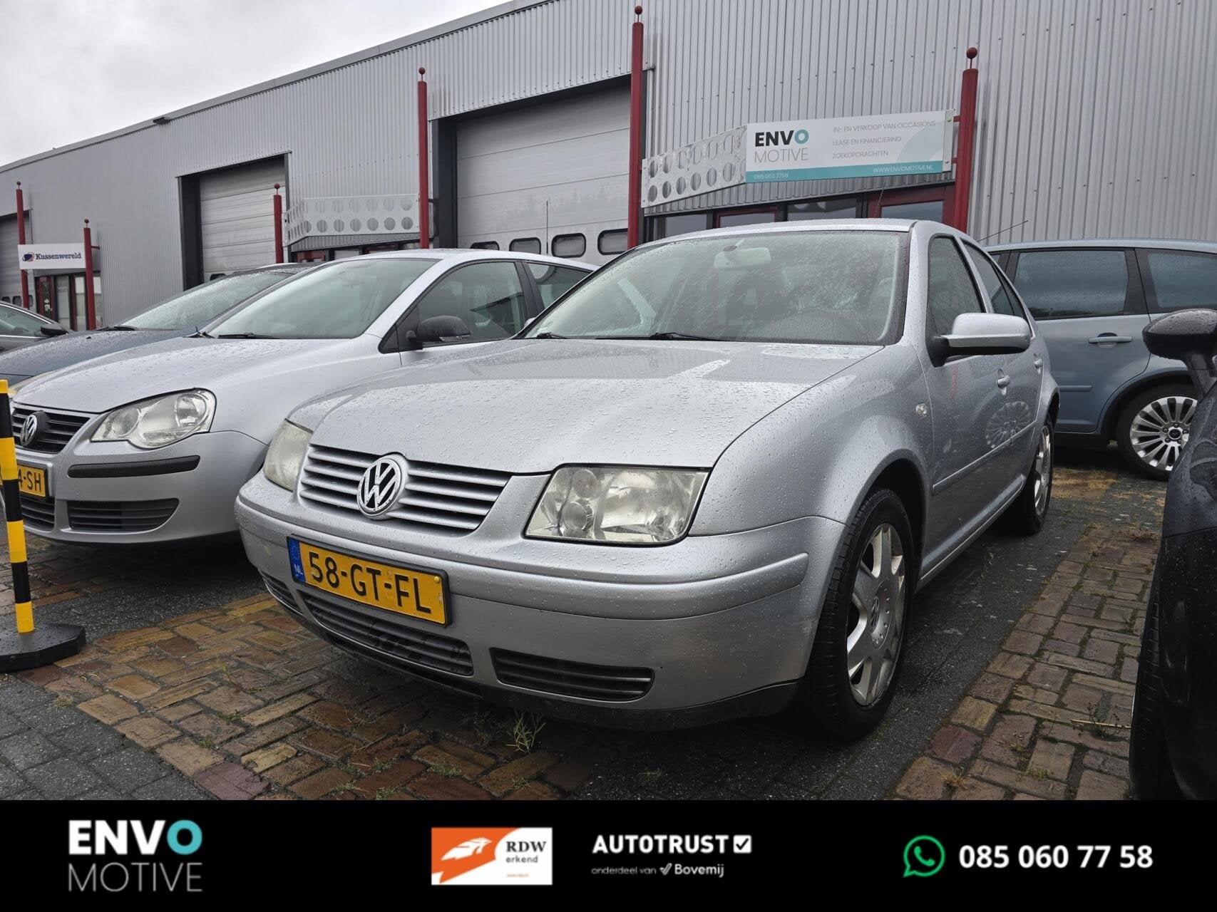 Volkswagen Bora 2.0 Highline Cruise/Bluetooth/Trekhaak/LMV, Stof, Gebruikt, Bora, 4 cilinders