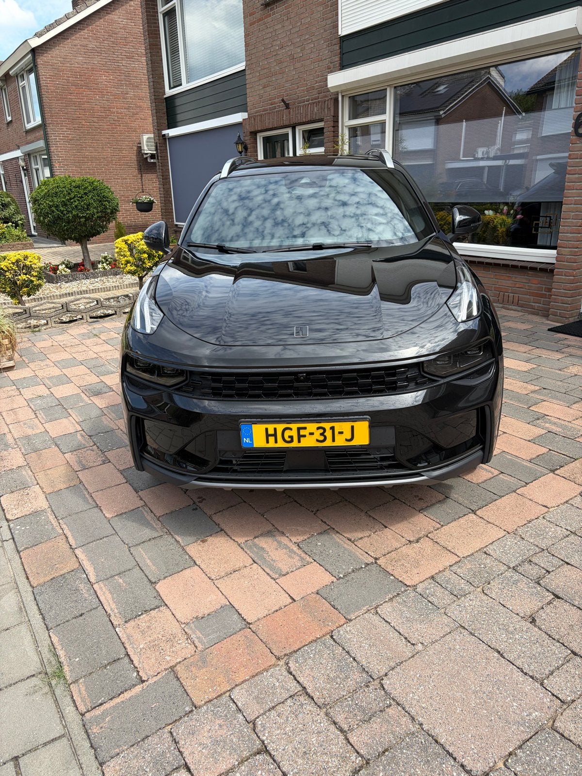Lynk & Co 01 261pk Phev 7DCTH 2025 Zwart, 1800 kg, 179 pk, Zwart, 1854 kg