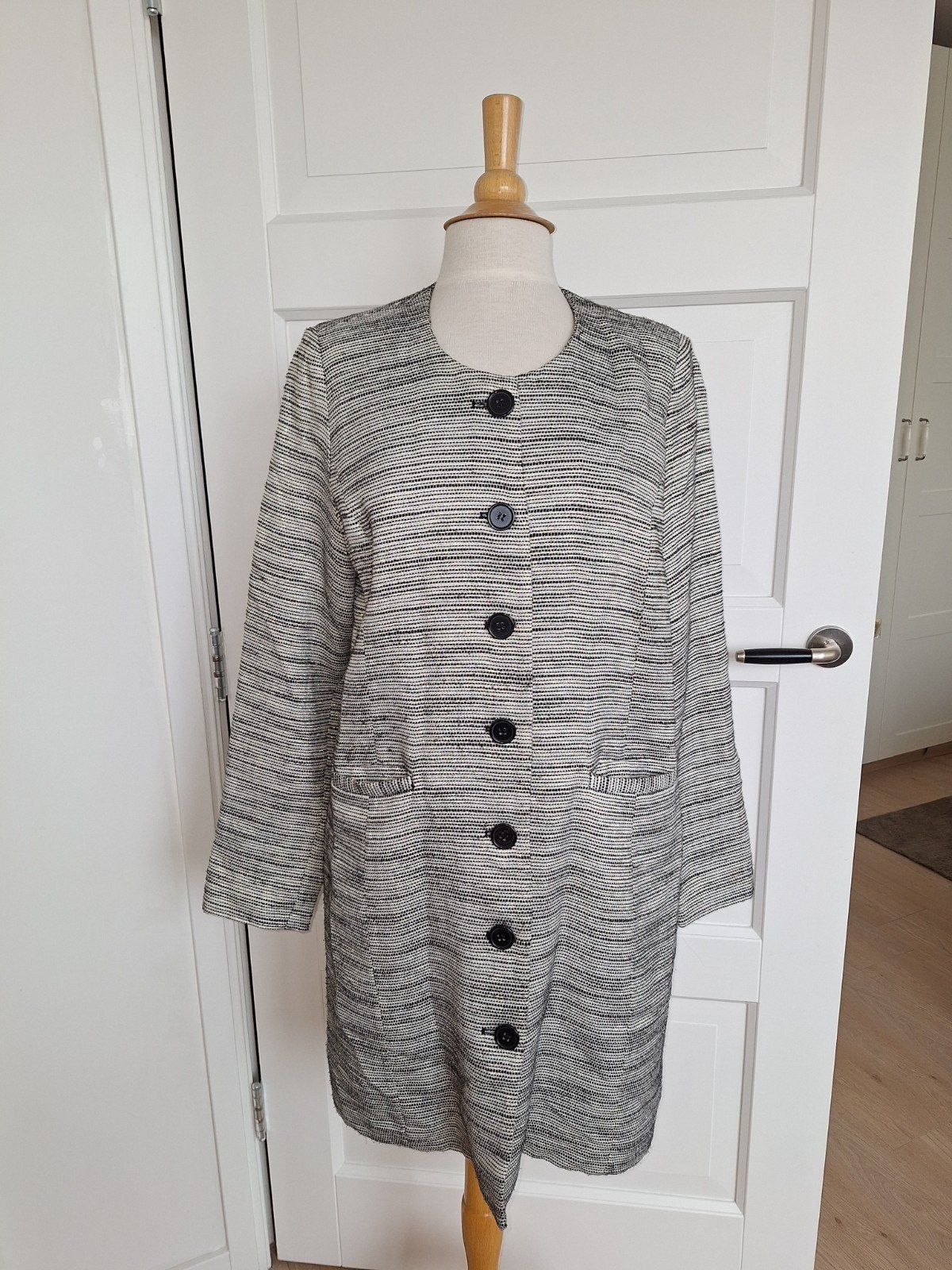 lange jas Articles mt 42, Kleding | Dames, Meerkleurig, Maat 42/44 (L), Ophalen of Verzenden, Zo goed als nieuw