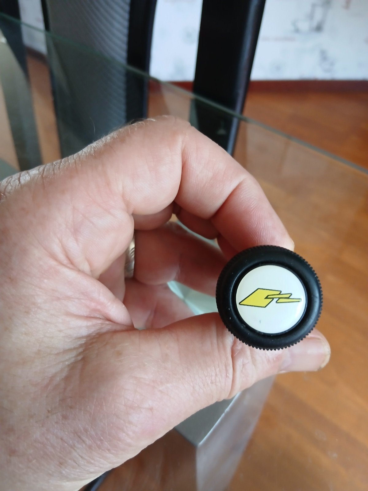 Opel aansteker met dtm logo voor calibra  enz, Ophalen of Verzenden, 50 tot 60 mm, Overige typen