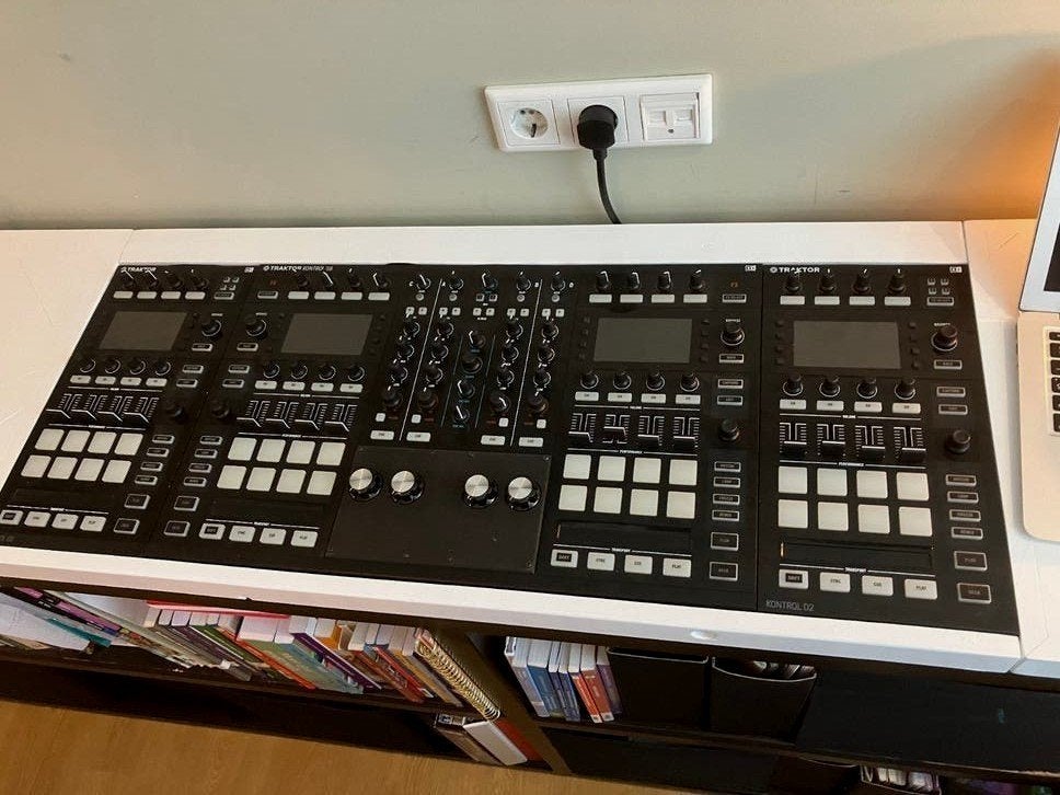 Native Instruments Traktor S8 & 2x Traktor D2 DJ-set, Muziek en Instrumenten, Dj-sets en Draaitafels, Ophalen of Verzenden, Zo goed als nieuw