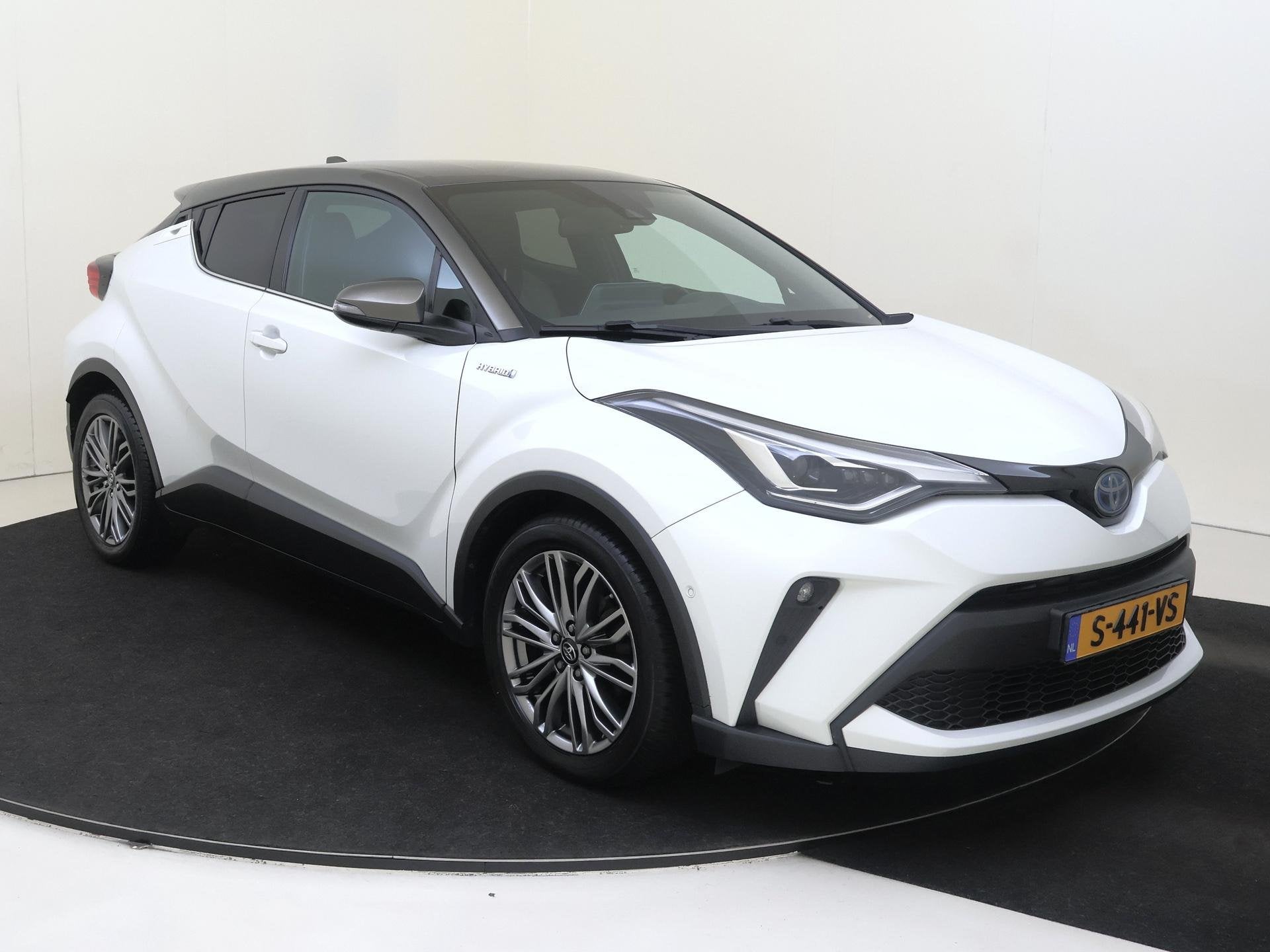 Toyota C-HR 2.0 Hybrid Executive AUTOMAAT | airco automatisc, Auto's, Dealer onderhouden, Euro 6, 4 cilinders, Leder en Stof