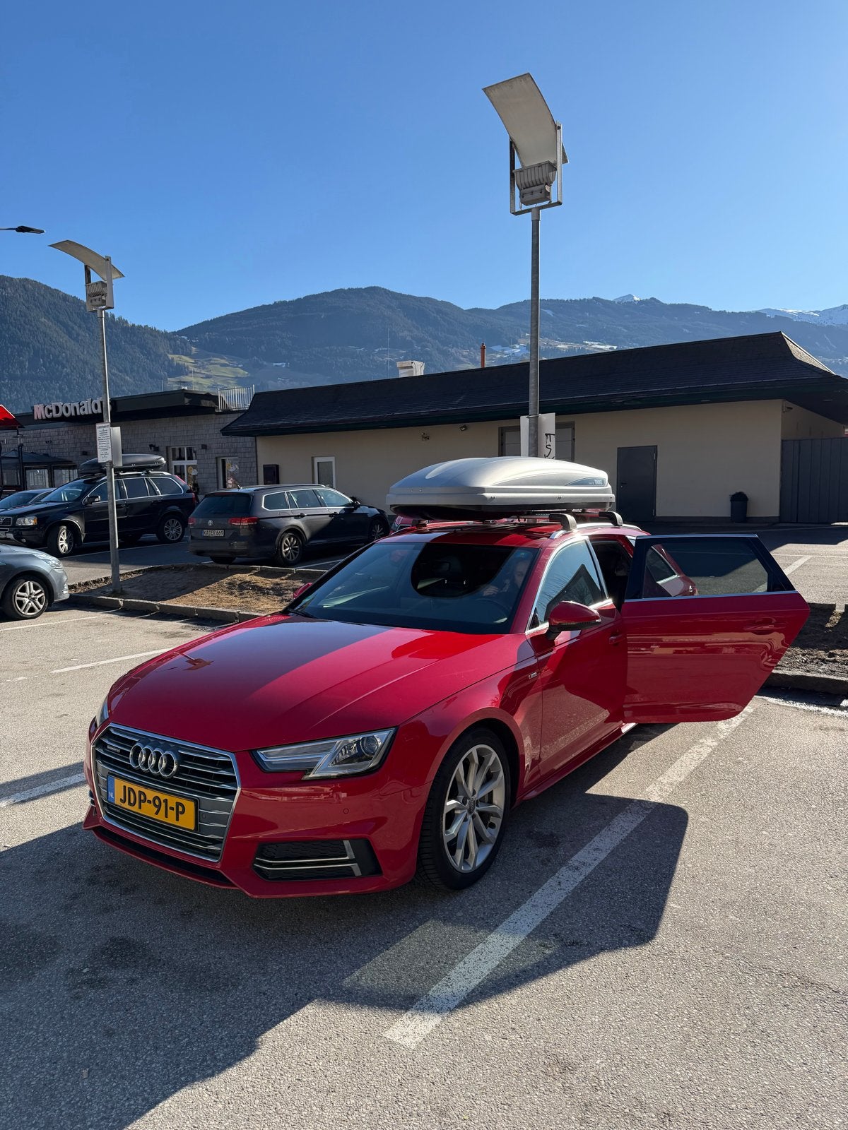 Audi A4 3.0 TDI Quat 200KW AV Tiptr8 2016 Rood, Auto's, Audi, Particulier, A4, 4x4, ABS, Airbags, Airconditioning, Alarm, Android Auto