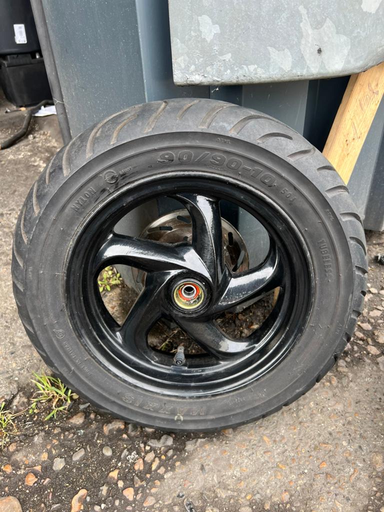 Sim mio velgen met banden zwart 50cc, Fietsen en Brommers, Ophalen of Verzenden, Overige typen, Piaggio