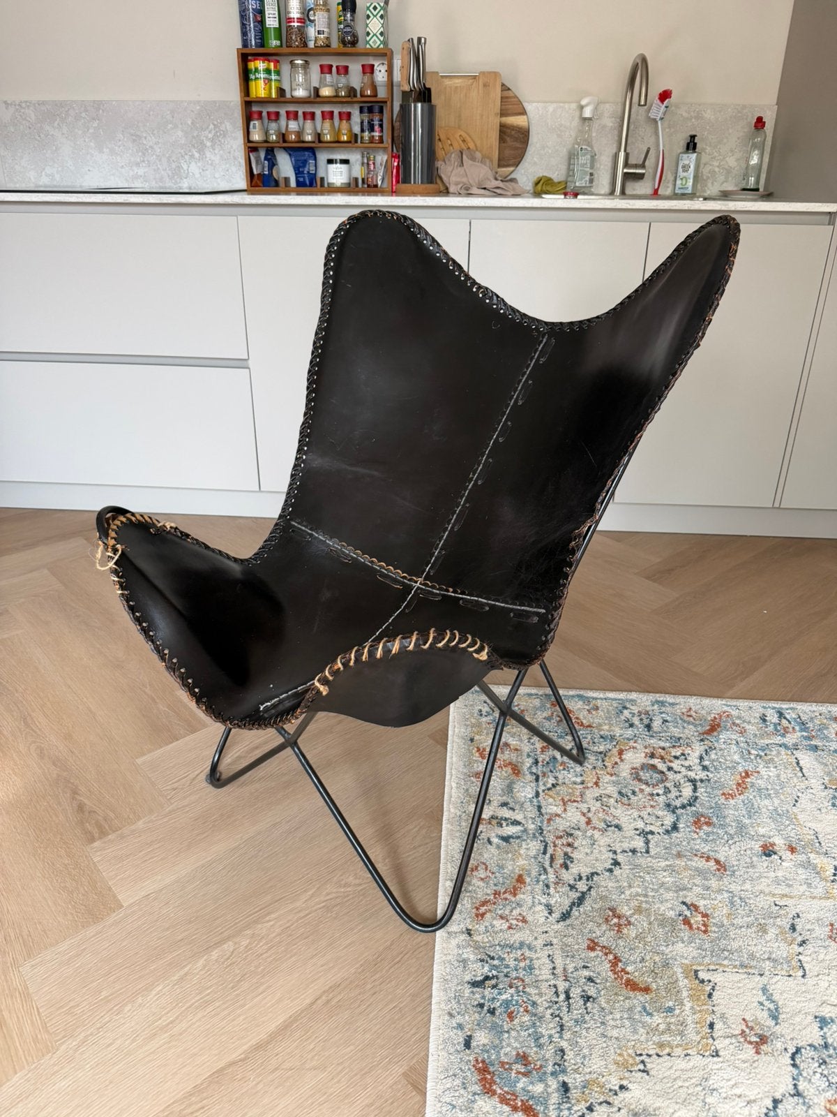 Leather lounge chair, Ophalen, Zo goed als nieuw, Zwart, Eén