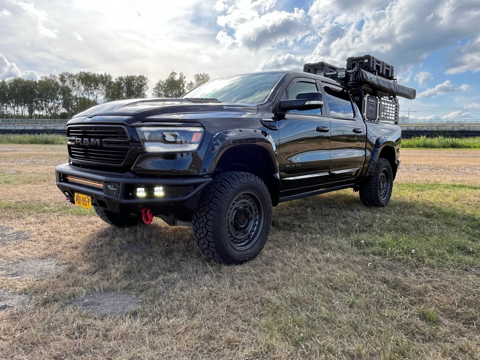 RAM 1500 RAM 1500 2019 uniek, Auto's, Bestelauto's, 5654 cc, Zwart, Vierwielaandrijving, Particulier