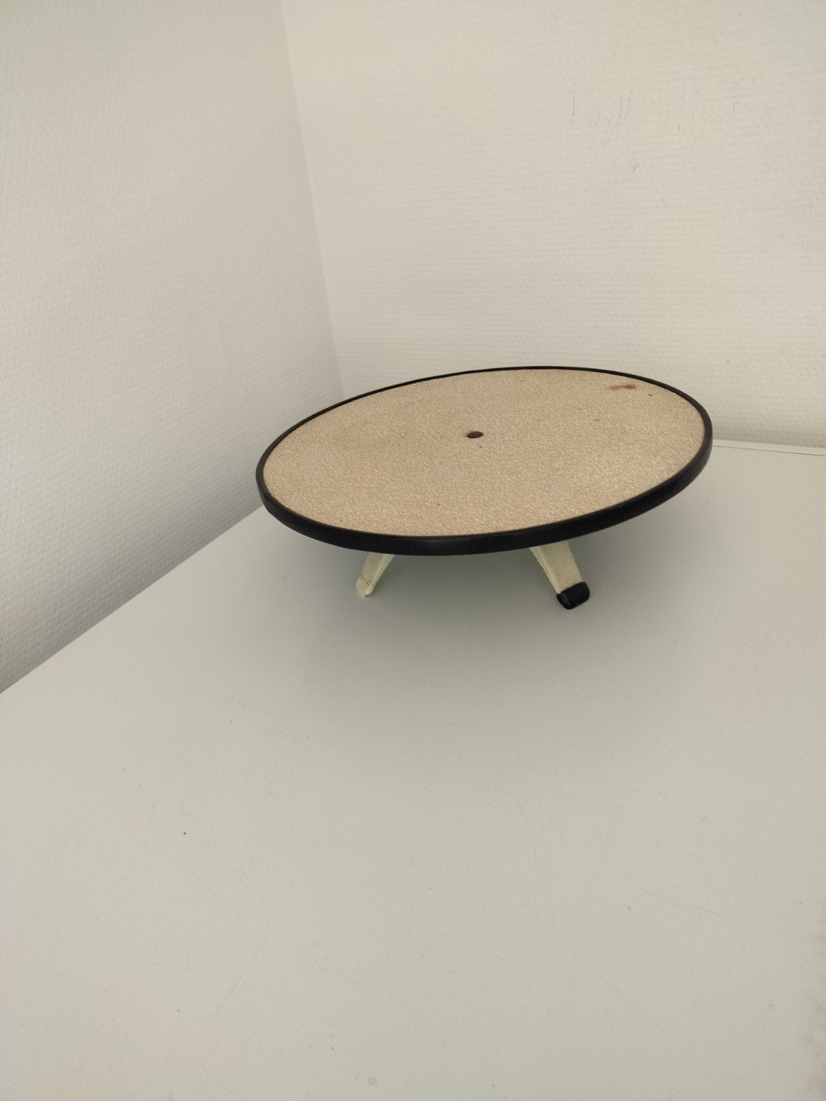 Brabantia draaiplateau voor taart, gebak of ontbijtgranen, Ophalen of Verzenden, Gebruikt, Meerkleurig, Metaal
