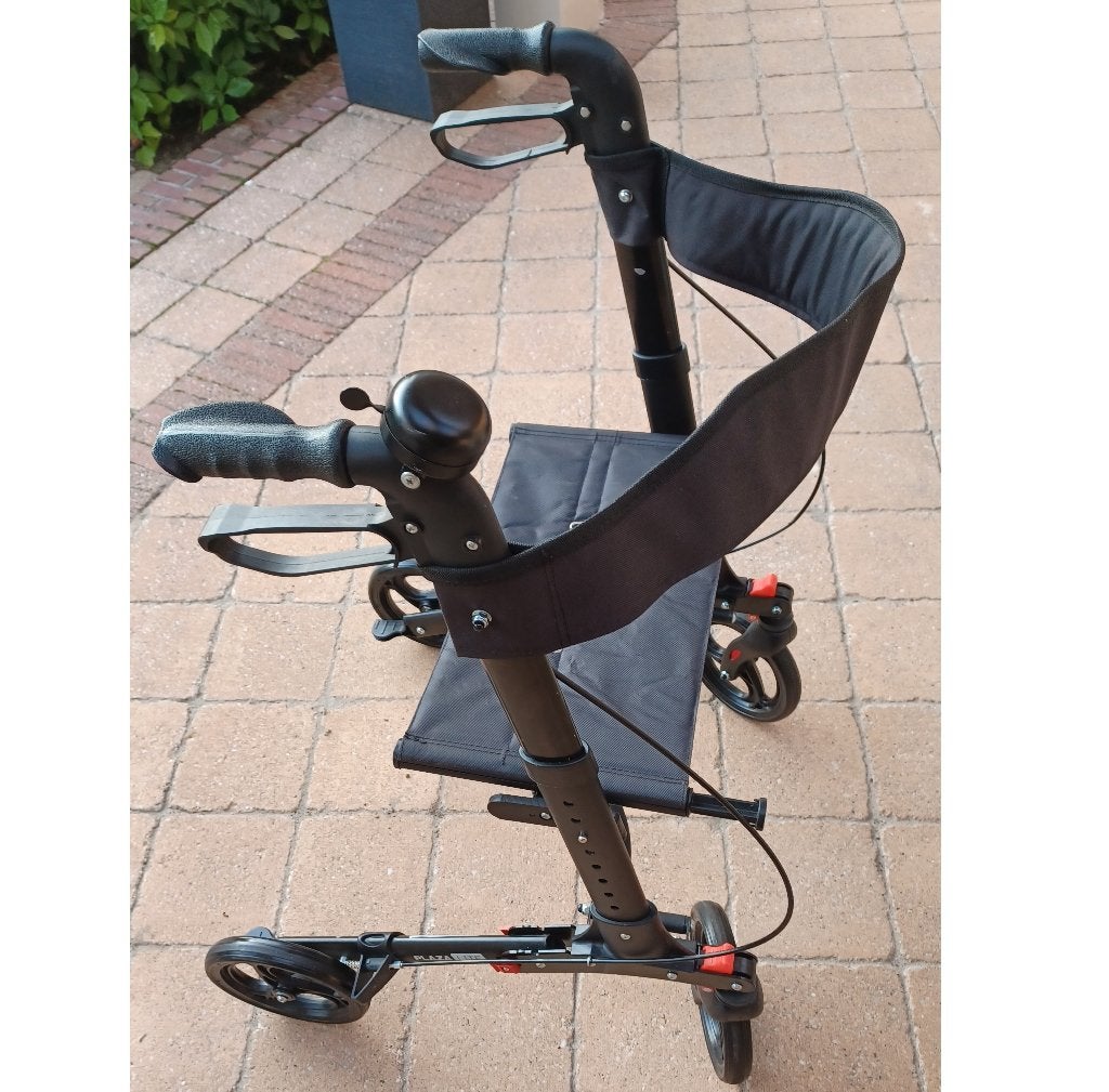 Rollator Plaza Lite 3-dubbel opvouwbaar en lichtgewicht, Ophalen, Opvouwbaar, Zo goed als nieuw
