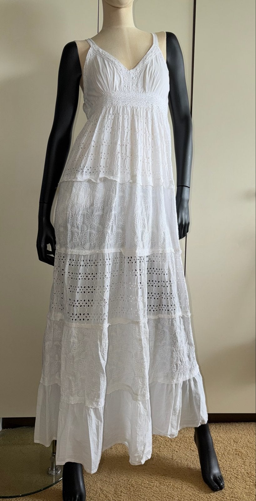 Witte maxi jurk met broderie en ruches zgan in maat 36-40, Maat 38/40 (M), Wit, Ophalen of Verzenden, Zo goed als nieuw