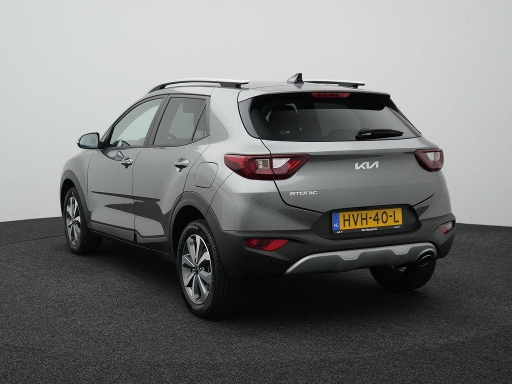 Kia Stonic 1.0 T-GDi MHEV DynamicPlusLine | Stoel/Stuurverwa, Auto's, Kia, 12 maanden, Euro 6, Origineel Nederlands, Handgeschakeld