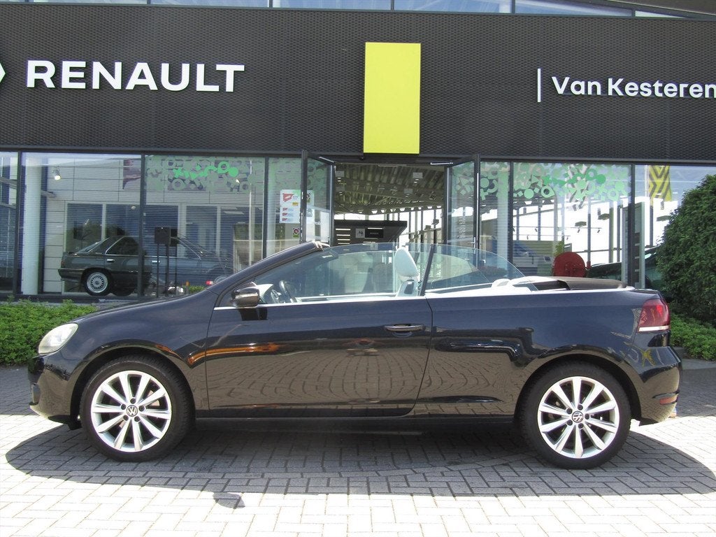 VOLKSWAGEN Golf 1.2 TSI BlueMotion / Navigatie / Vol Leder /, Euro 5, Beige, 4 cilinders, Cabriolet