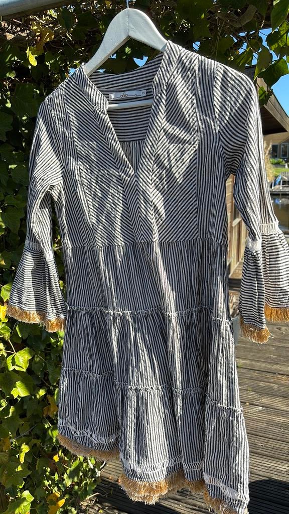 Aaiko xs jurkje met glittertje erdoor kampur co 571, Overige kleuren, Ophalen of Verzenden, Zo goed als nieuw, Maat 34 (XS) of kleiner