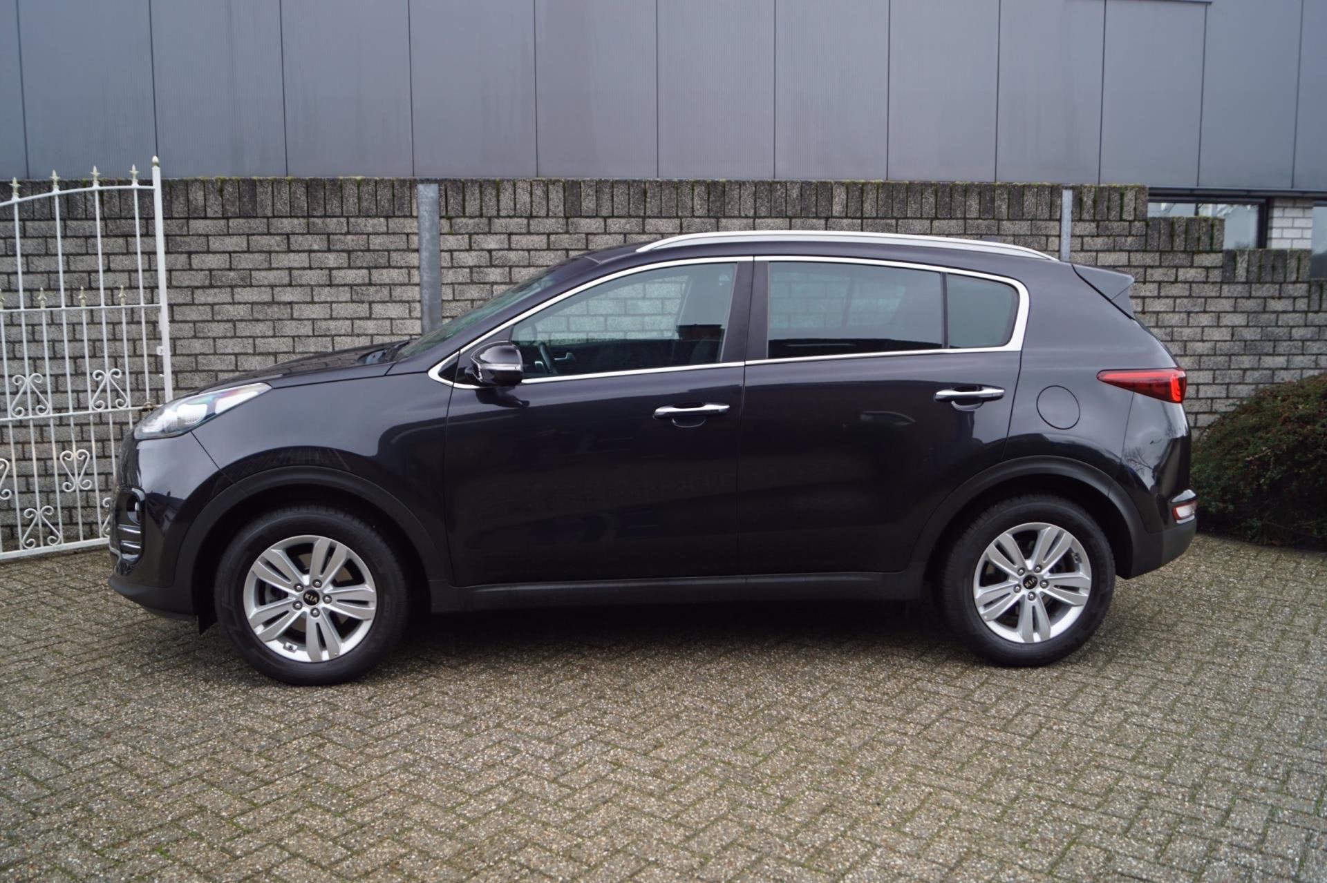 Kia Sportage 1.6 GDI DynamicLine 132 PK Navi Camera Clima Cr, Voorwielaandrijving, Stof, Gebruikt, 4 cilinders