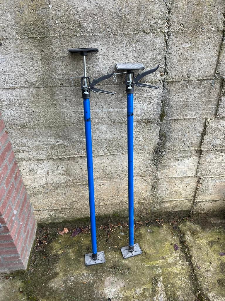 Twee verstelbare bouwstempels / plafondsteunen, Doe-het-zelf en Verbouw, Ophalen, Gebruikt, Overige typen, 2 tot 5 meter