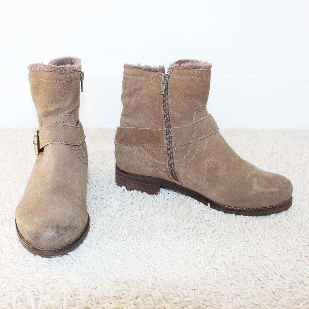 Mooie suede Gevoerde Laarsjes s27 (Maat 36) € 25,-, Bruin, Lage of Enkellaarzen, Ophalen of Verzenden, Zo goed als nieuw