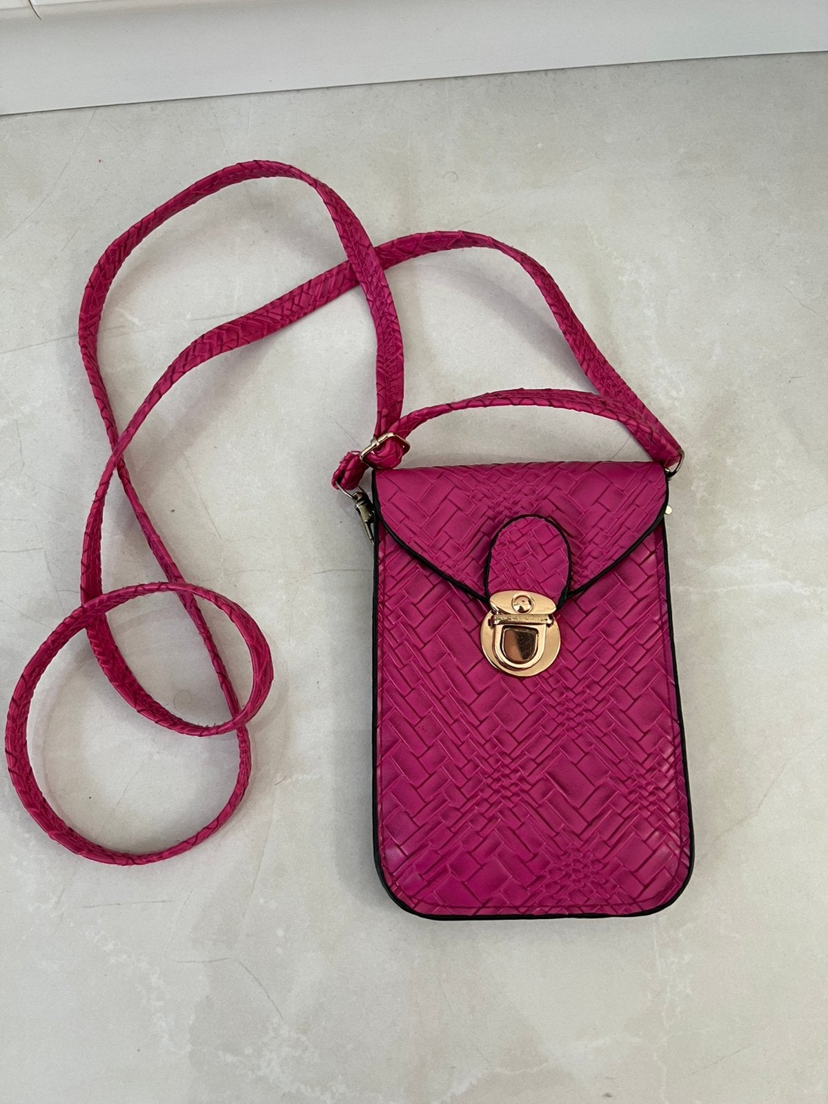 Nieuw roze telefoon tasje telefoontasje nepleer krokodil, Sieraden, Tassen en Uiterlijk, Tassen | Damestassen, Ophalen of Verzenden