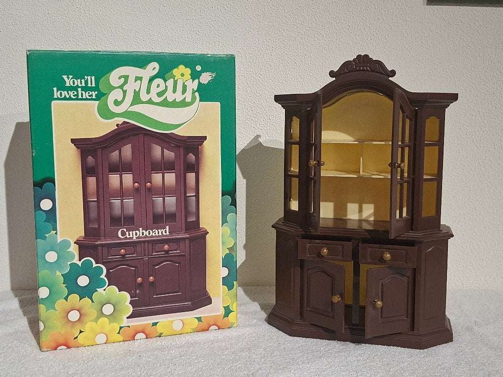 Vintage Fleur Cupboard Vitrinekast Met originele doos, Ophalen of Verzenden, Gebruikt, Poppenhuis