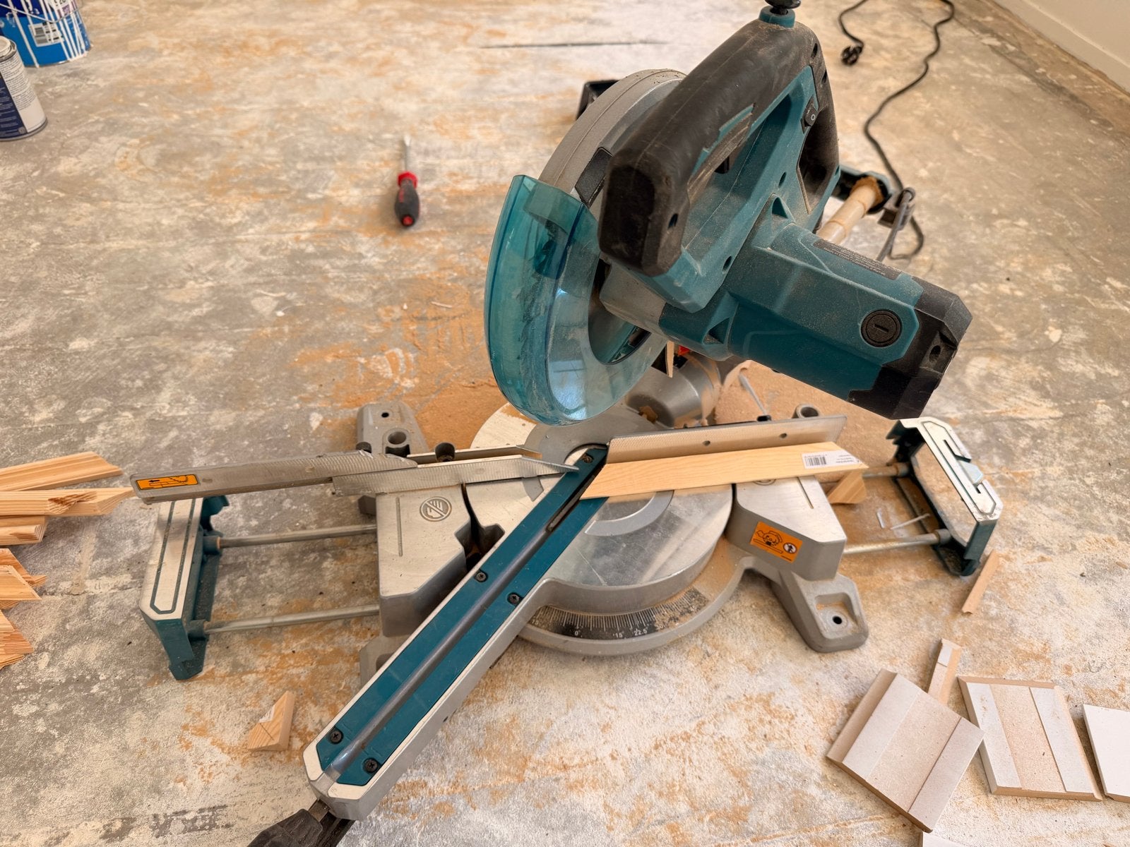 Makita LS0816F Afkortzaag - Goed Werkend, Ophalen, Gebruikt, 1200 watt of meer, Afkortzaag