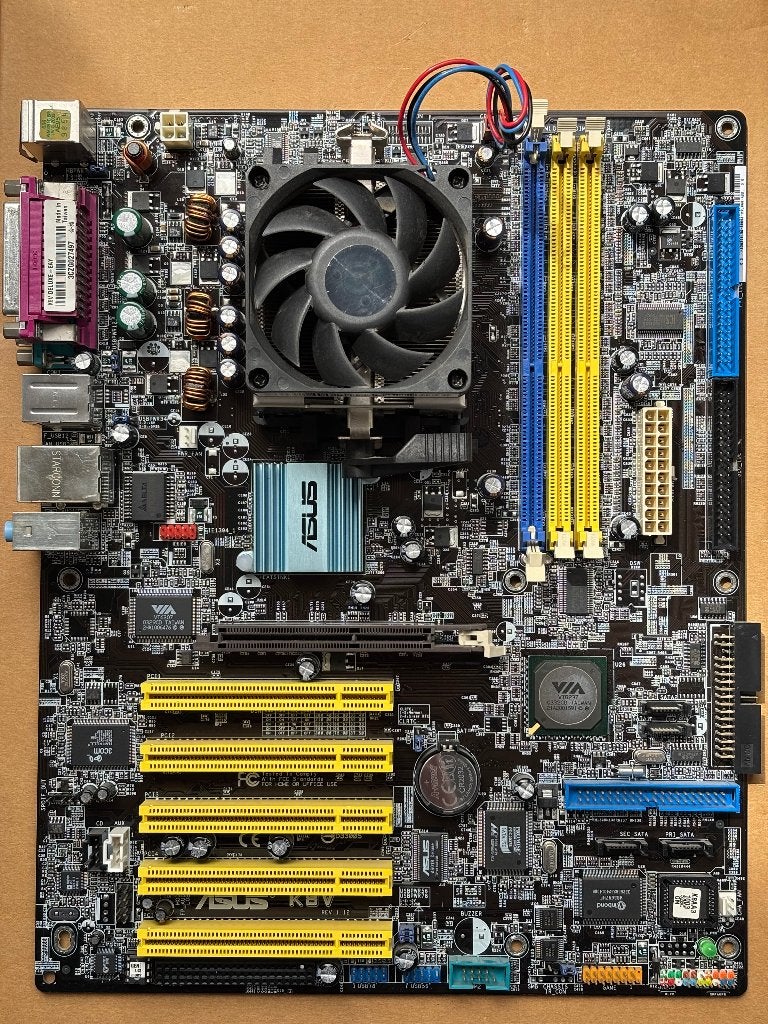 ASUS  K8V Deluxe + AMD Athlon 64 3000+ (s754), Ophalen of Verzenden, ATX, Socket 754, AMD