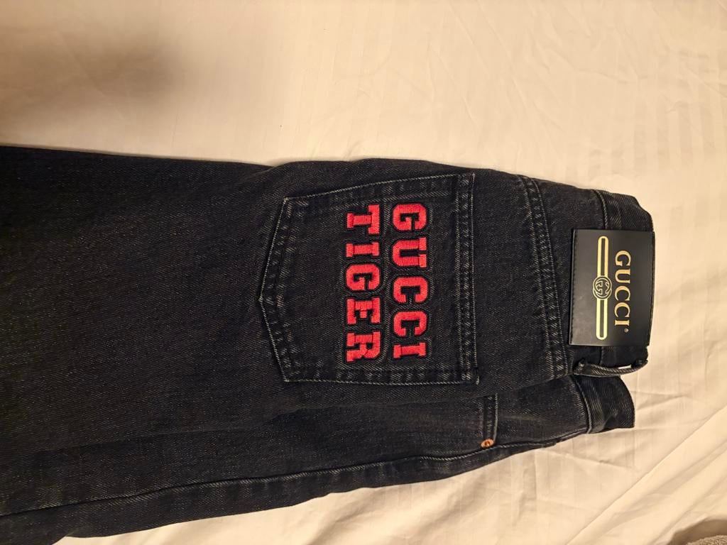 Nieuwe Gucci broek maat 32 voor dames - Ophalen in Roermond, Kleding | Dames, Ophalen, Nieuw, Zwart, W30 - W32 (confectie 38/40)