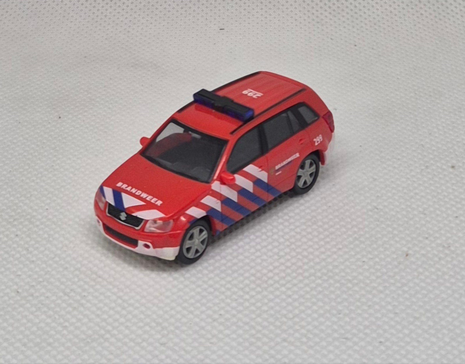 Suzuki Vitara Brandweer, Ophalen of Verzenden, Zo goed als nieuw, Auto, Rietze