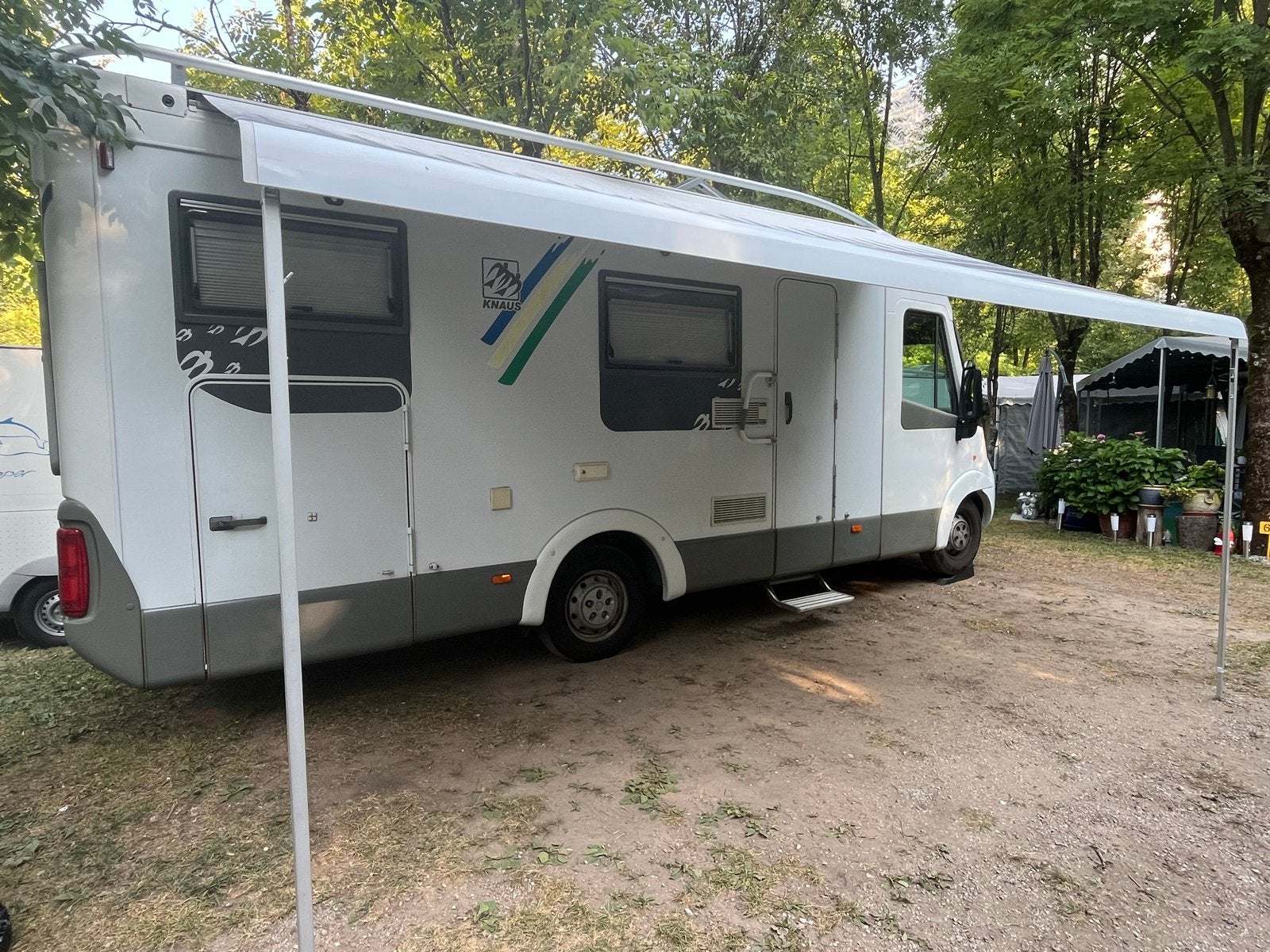 Knaus Travel-Liner Automaat - Compleet met hefbed, Caravans en Kamperen, Campers, Fiat, Vloeistofverwarming, 6 tot 7 meter, Diesel