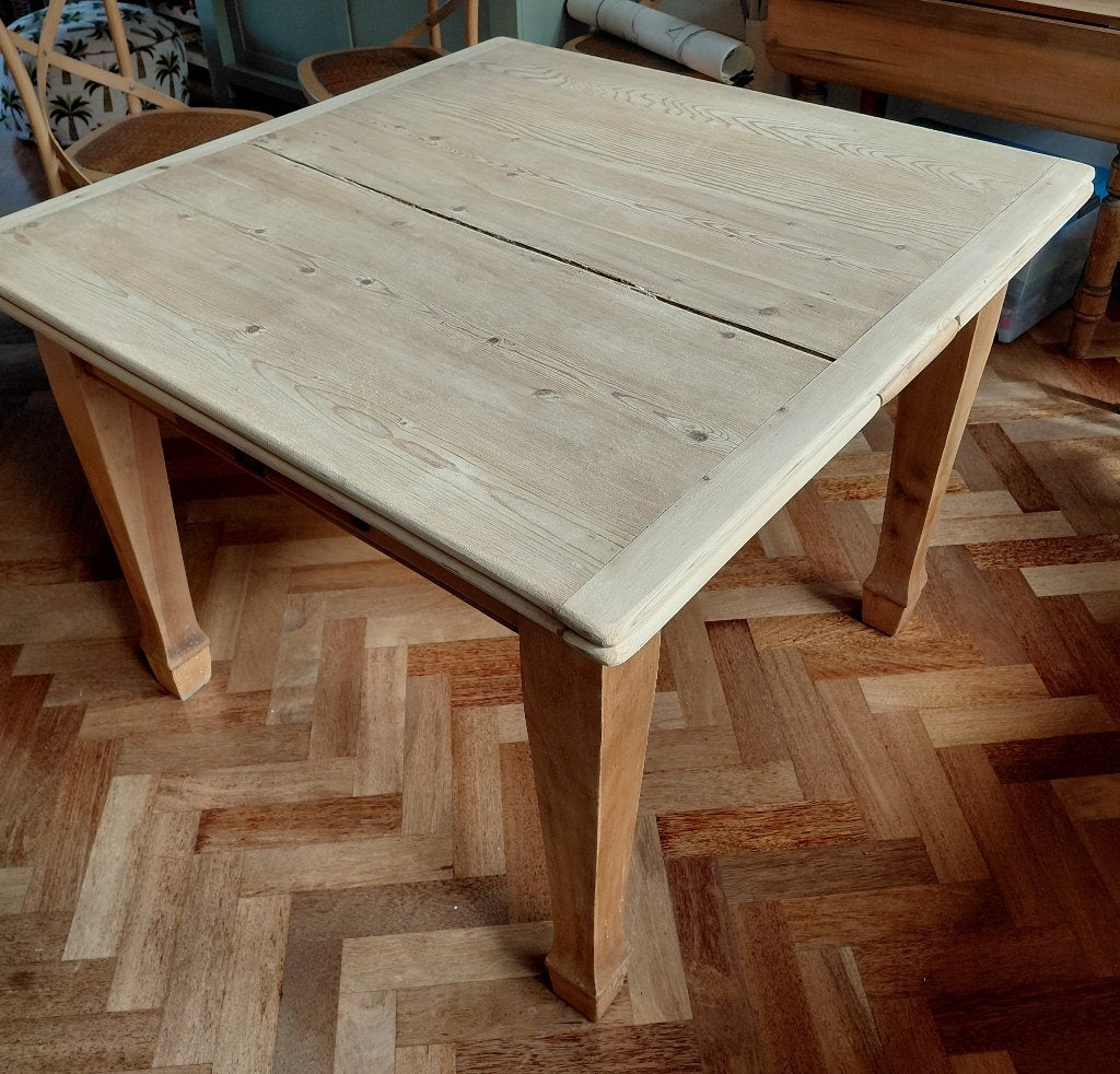 Foto 4 van Uitschuifbare eettafel van grenenhout