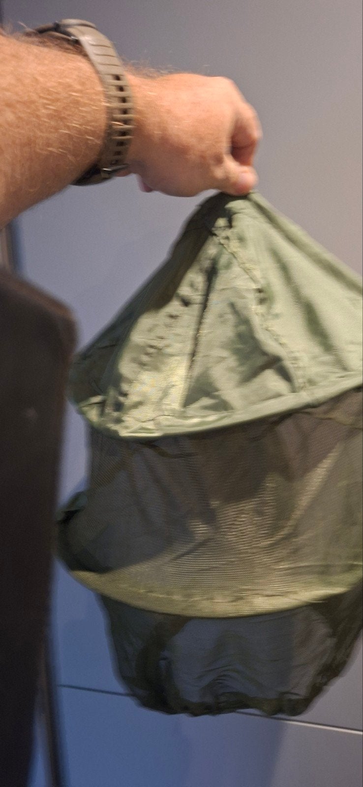 Militair Muskietennet/Hoed - Defensie KL, Verzamelen, Ophalen of Verzenden, Landmacht, Kleding of Schoenen