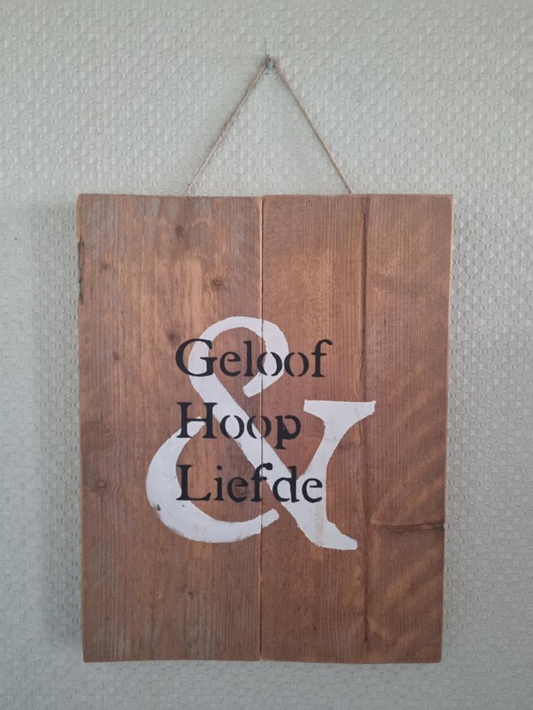 Houten wanddecoratie 'Geloof Hoop Liefde', Ophalen, Hout, Gebruikt, Landelijk