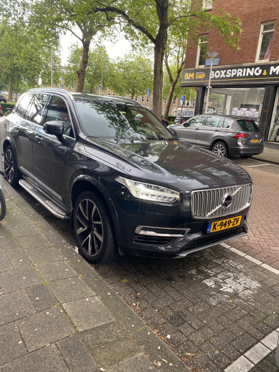Volvo XC90 T8 Twin Engine Plug-in Hybrid 390pk 7P AWD 2018, Auto's, Volvo, 2199 kg, Zwart, 1969 cc, 7 stoelen