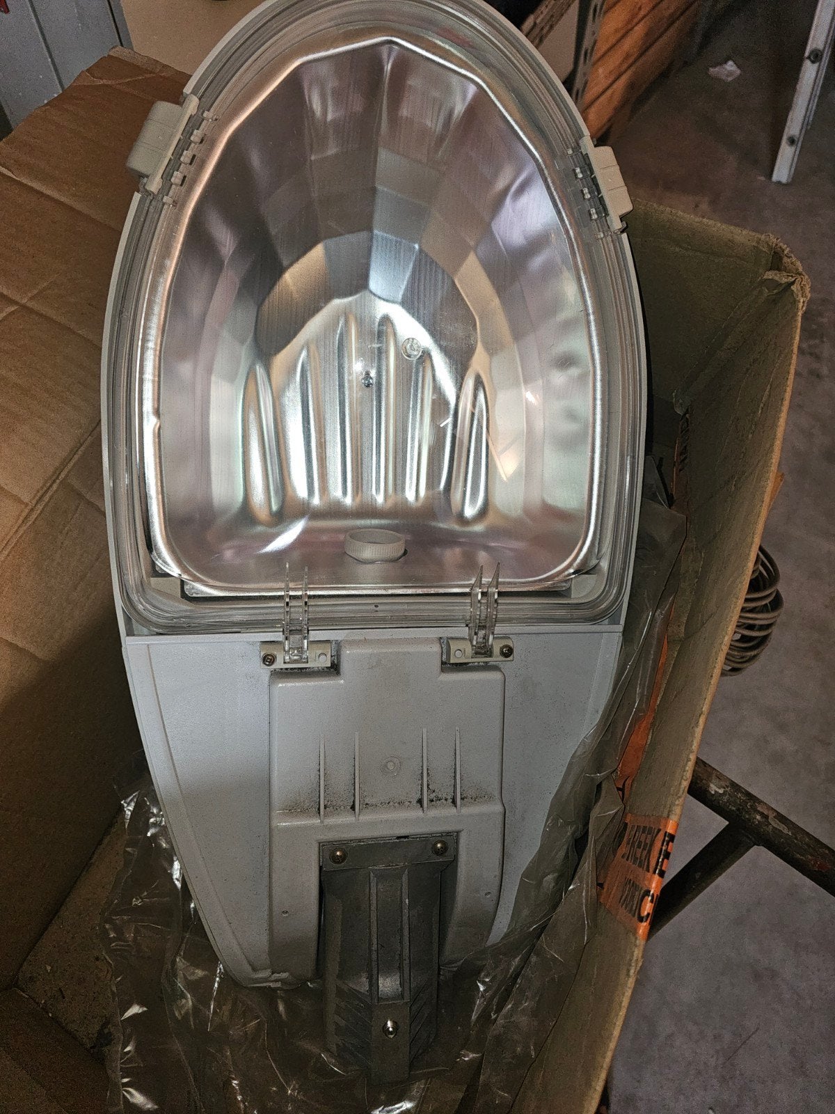 Straatverlichting Armatuur NV/NVL – Industriële Buitenlamp –, Ophalen, Nieuw, 50 tot 200 watt