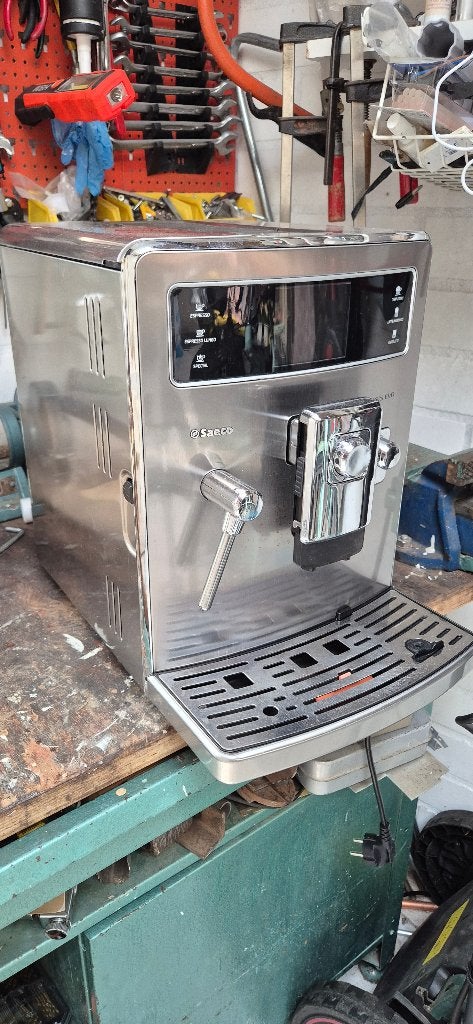 Saeco Xelcis HD8944, Witgoed en Apparatuur, Koffiezetapparaten, Ophalen, Gebruikt, 10 kopjes of meer, Koffiemachine