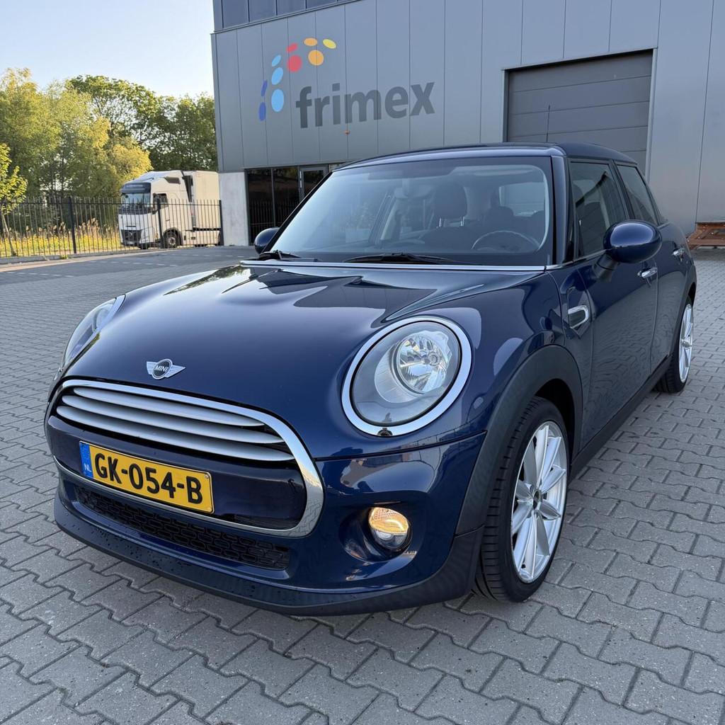 Mini Mini 1.5 Cooper Salt 2015 5DR | Dealer Onderhouden !, Auto's, Mini, 136 pk, Gebruikt, Euro 6, Start-stop-systeem