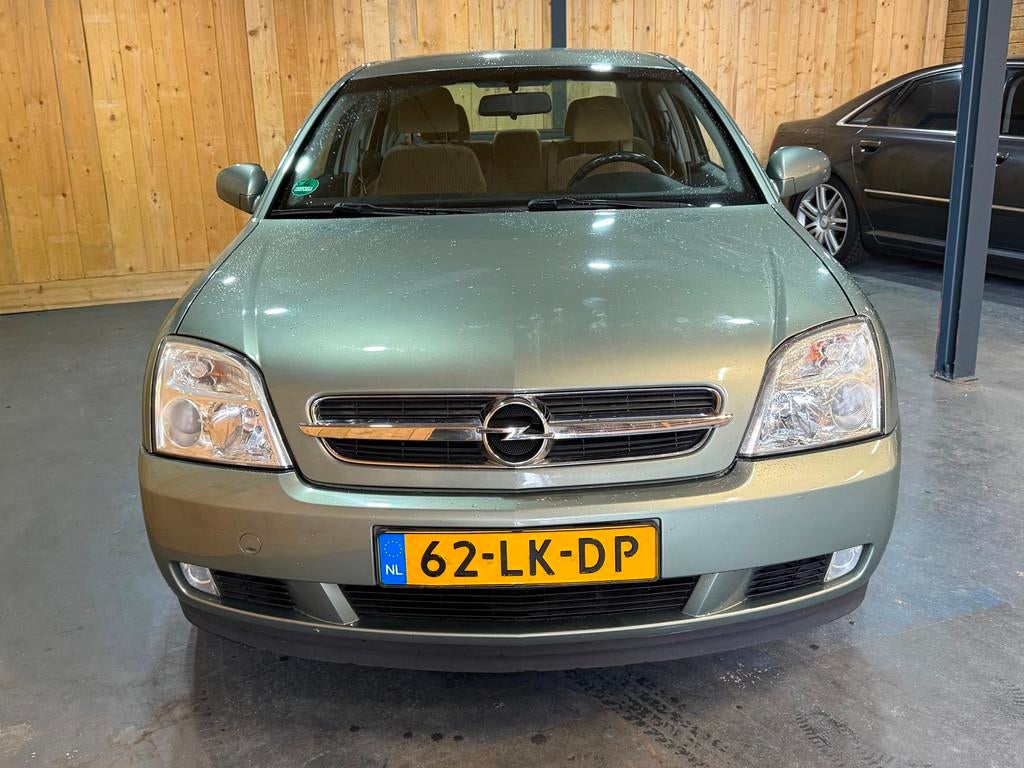 Opel Vectra 1.8-16V Elegance 2003 Sedan 122.000 KM NL auto, Auto's, Gebruikt, Emergency brake assist, 4 cilinders, 1796 cc