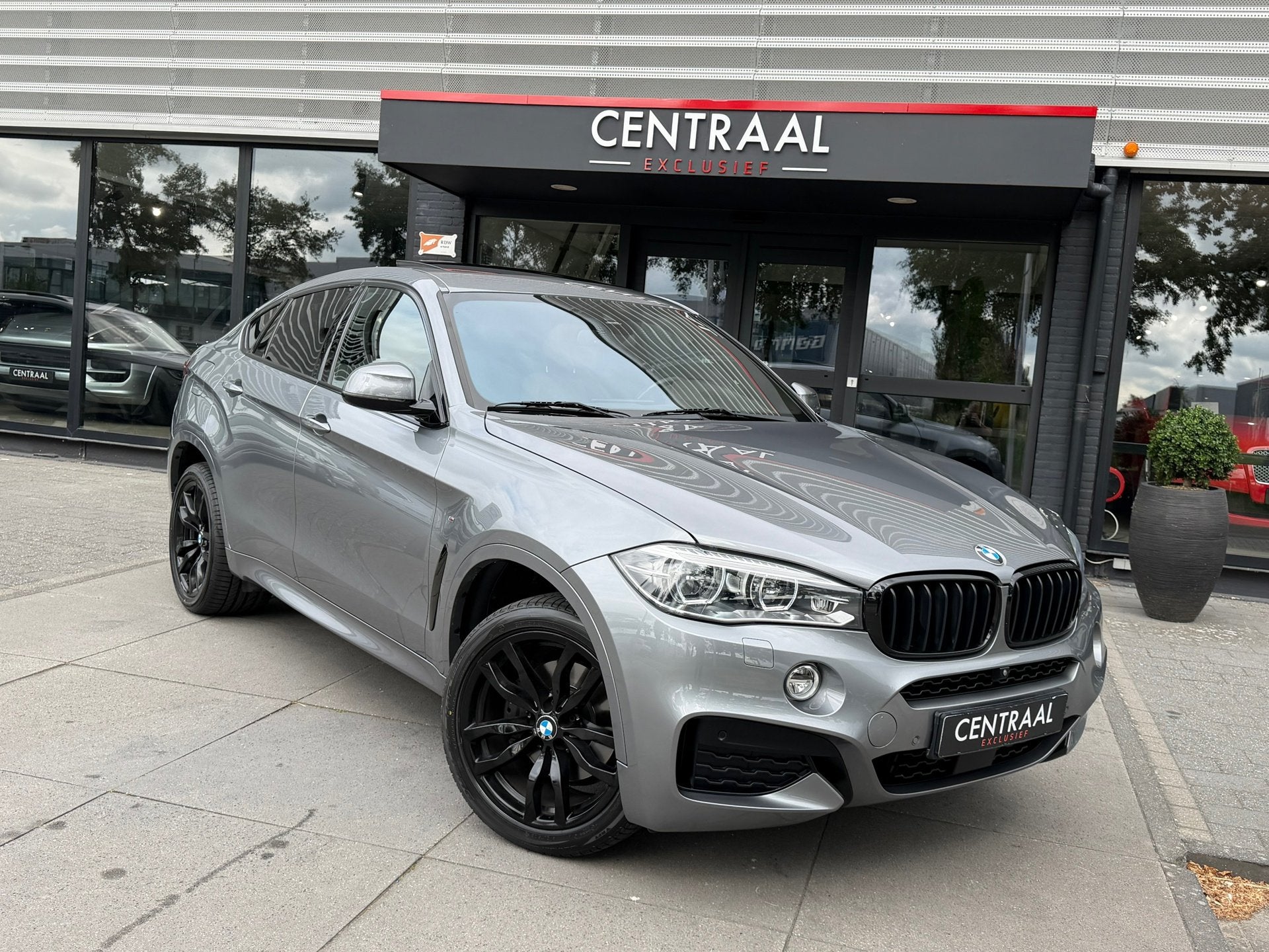 BMW X6 XDrive35i High Exe M-Sport Memory|Hud|Camera|Schuifda, Gebruikt, Euro 6, 4 stoelen, Automatische klimaatregeling