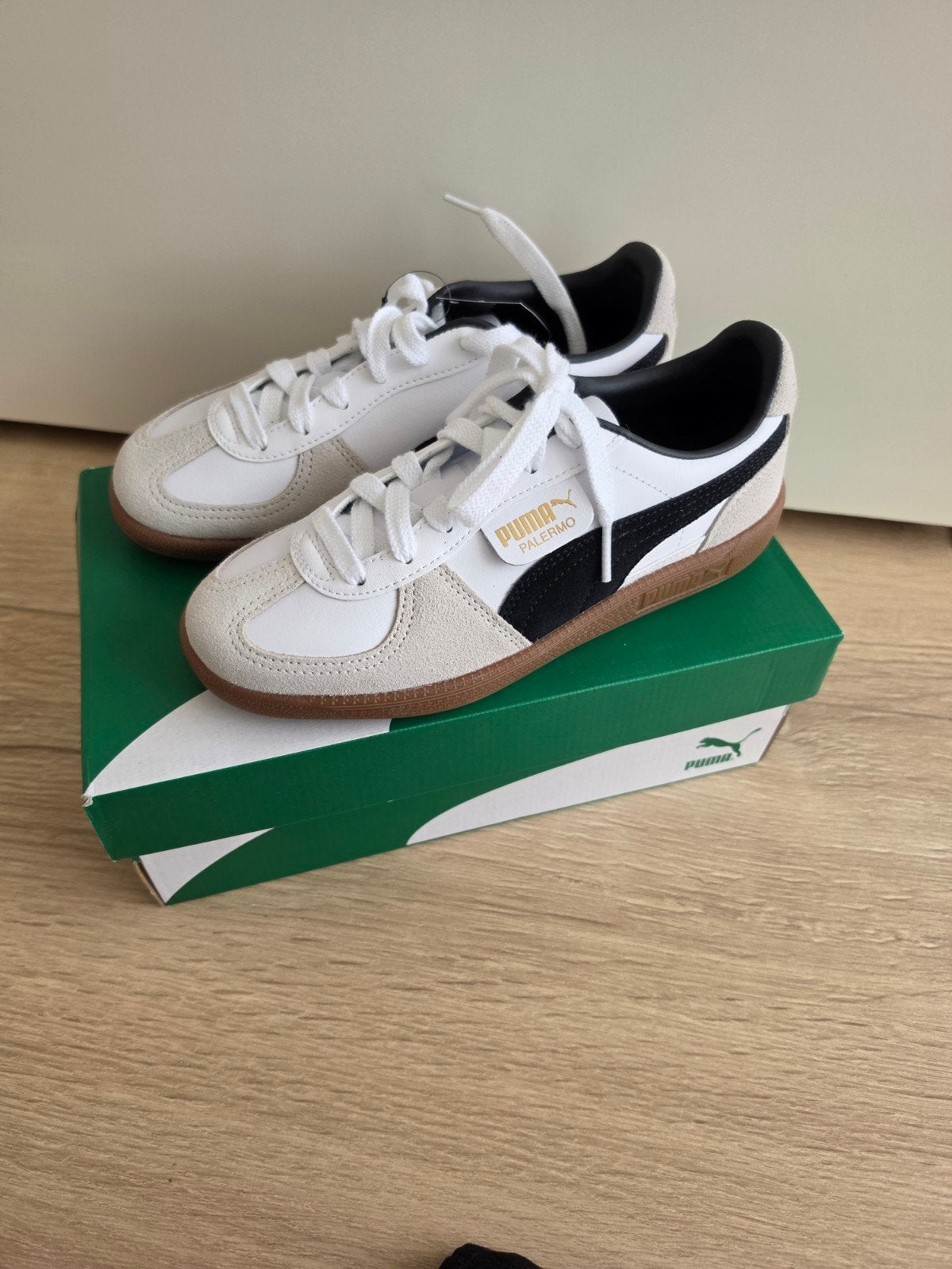 Nieuwe Puma Palermo sneakers maat 37, Ophalen, Puma, Wit, Nieuw