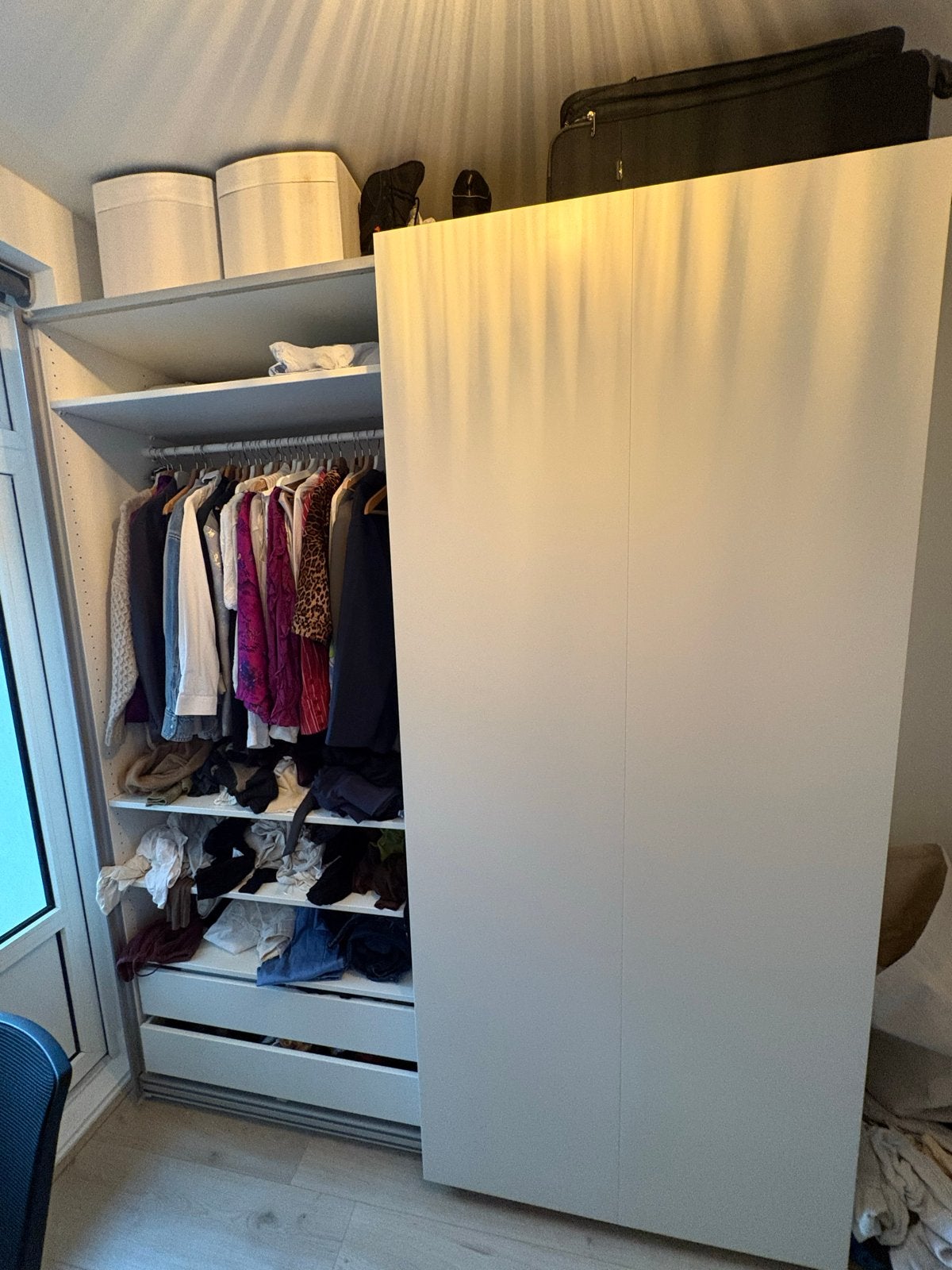 IKEA PAX kledingkast met schuifdeuren en lades, Huis en Inrichting, Kasten | Kledingkasten, Ophalen, Overige materialen, Gebruikt