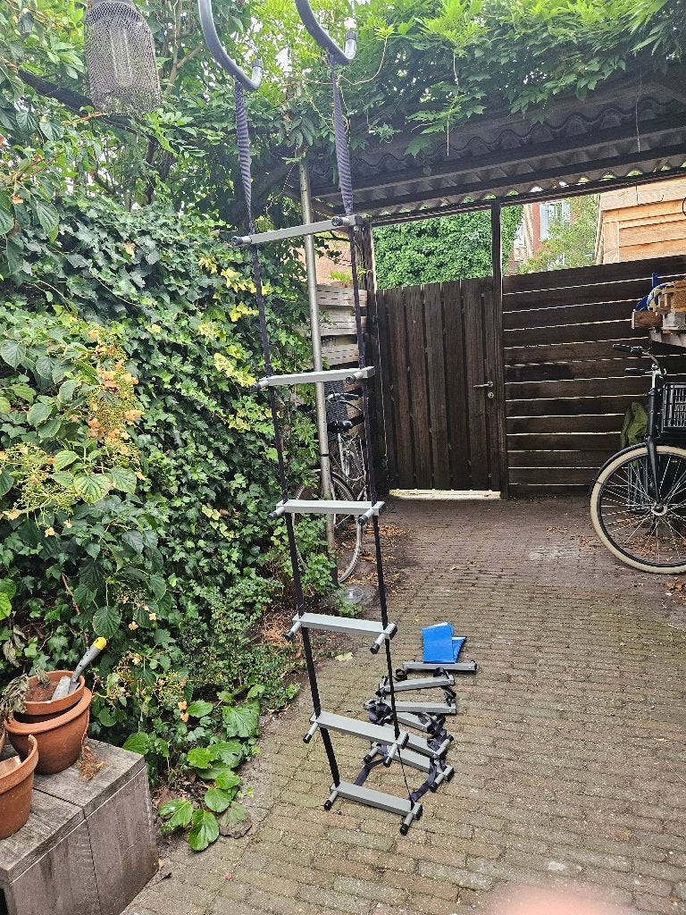Vluchtladder, Ophalen, Zo goed als nieuw, Ladder, Opvouwbaar of Inschuifbaar