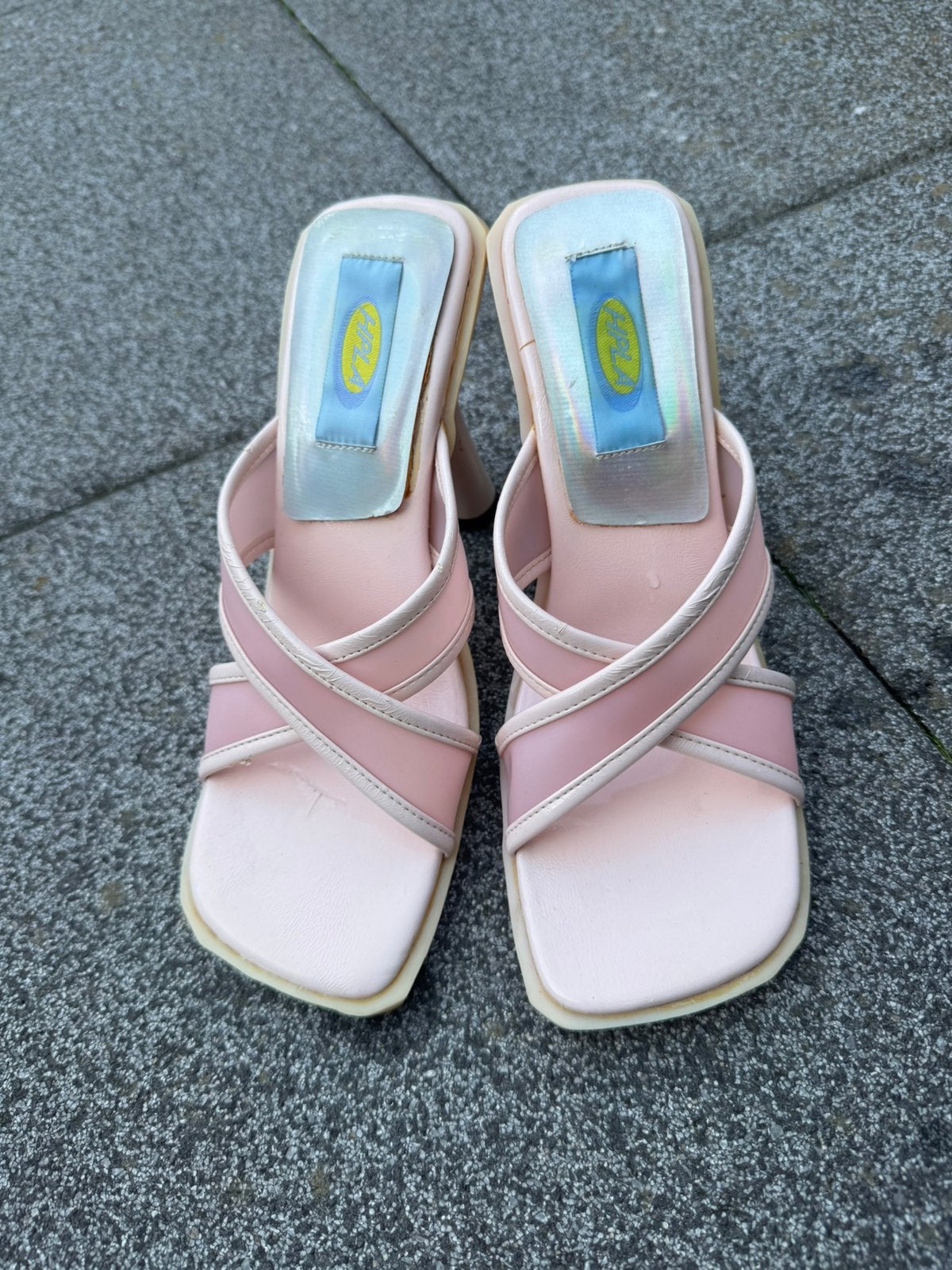 Elegante hakslippers – feminine look & perfecte pasvorm, Ophalen of Verzenden, Zo goed als nieuw, Roze