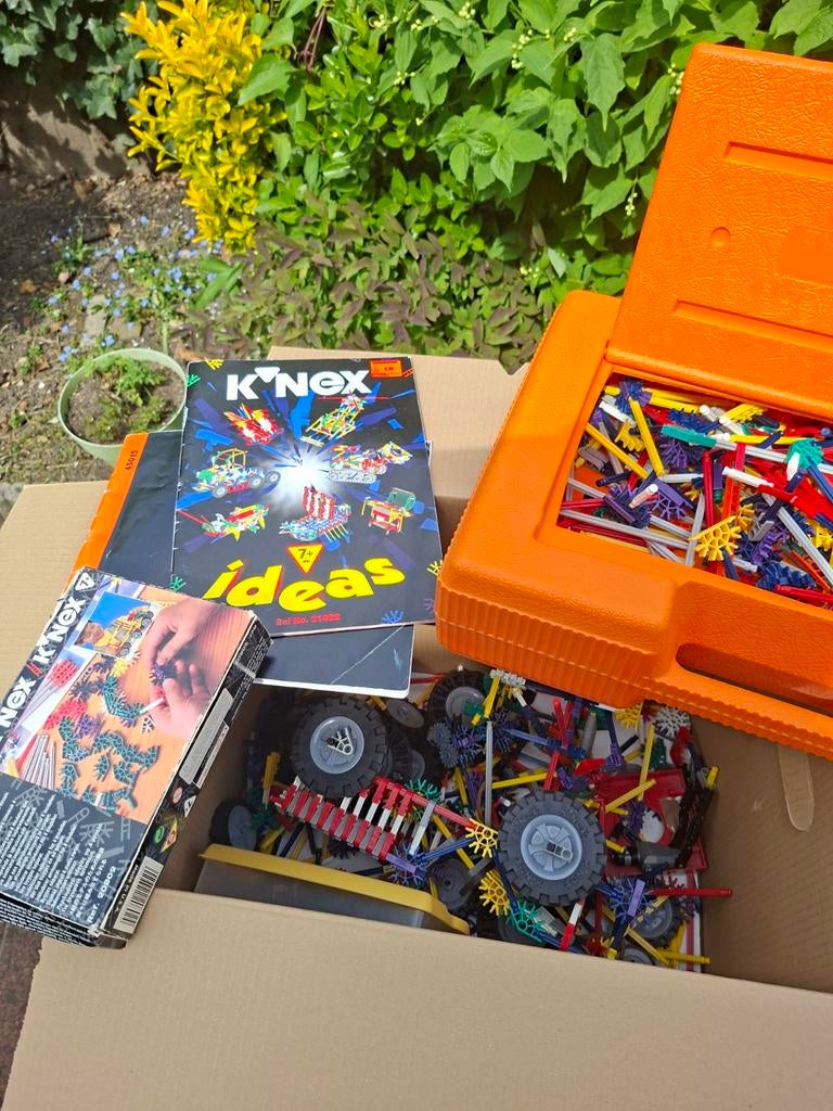 Grote partij K'nex met opbergkoffer en instructieboekjes, Ophalen of Verzenden, Zo goed als nieuw, K'nex
